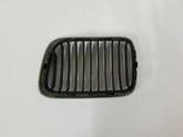 BMW E36 1995 Sol Direksiyon Ön Sağ Kaput Izgarası Krom 8185802